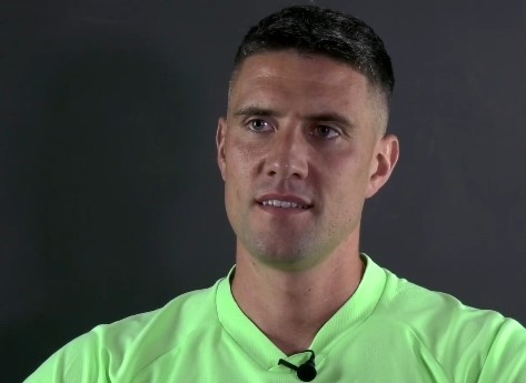 前利物浦后场球员马丁-凯利：我正式决定退役 杰拉德是协同  过的最佳