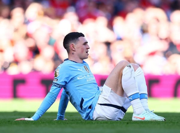 这像极了____？福登1年前身价达到巅峰期  1.5亿欧，如今腰斩剩8000万