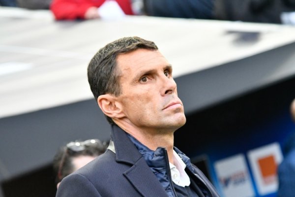 韩媒：全北当代  主帅波耶特因在社媒批评裁判    被罚款300万韩元