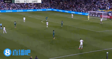 逆天错误  ！洛里开球犹犹豫豫，遭上抢撞射破门