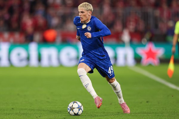 迪尼：看加纳乔射门让我红温，踢了33分钟1次冲刺跑  跑都没有