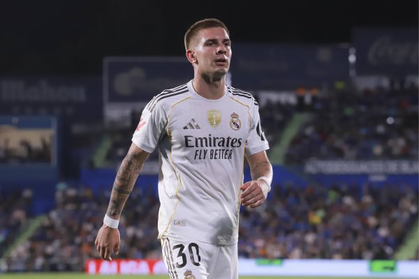 阿斯：皇马希望马斯坦托诺好好养伤 练习  重点是下肢和核心力量